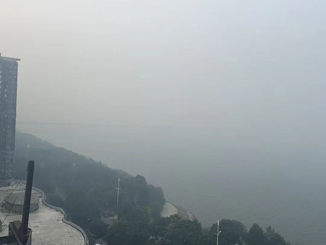 长沙发布霾黄色预警:4个区有霾 易形成中度空气污染