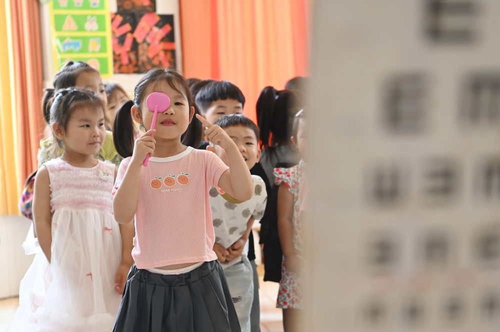 新华全媒头条丨坚持人民至上、生命至上——习近平总书记引领健康中国建设