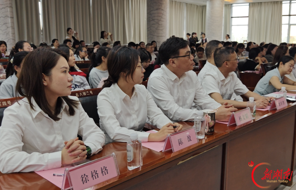 政银携手送服务 百企赴约获锦囊