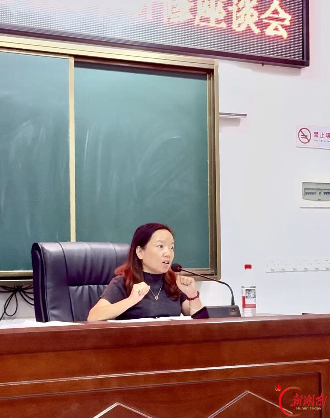 桃源县马鬃岭镇中学:聚焦听课研修 赋能新教师成长