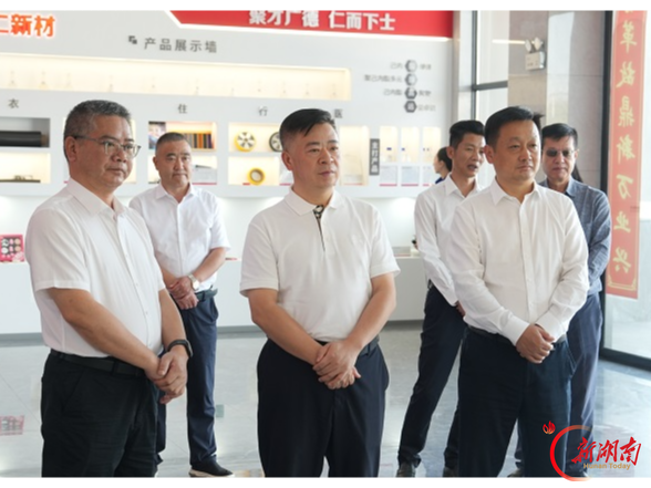 秦国良率队赴云溪区调研重点工作并主持召开座谈会