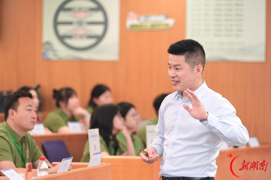 以仁心行商道 以良知济天下——记恒昌医药、古汉医药董事长江琎的儒商实践