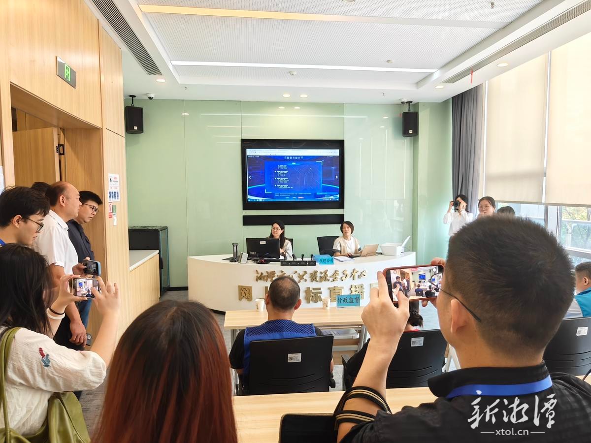 “湘潭服务、相当专业”媒体集中采风采访活动走进湘潭