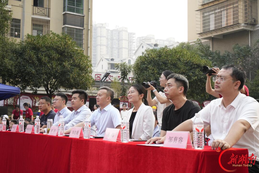 衡阳市石鼓区:家校社三维共育,把“健康第一”大思政课搬进社区