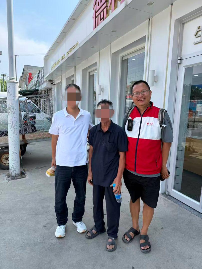 “有你们,我爸从月球回家了”:北京志援10年找回千余名走失老人