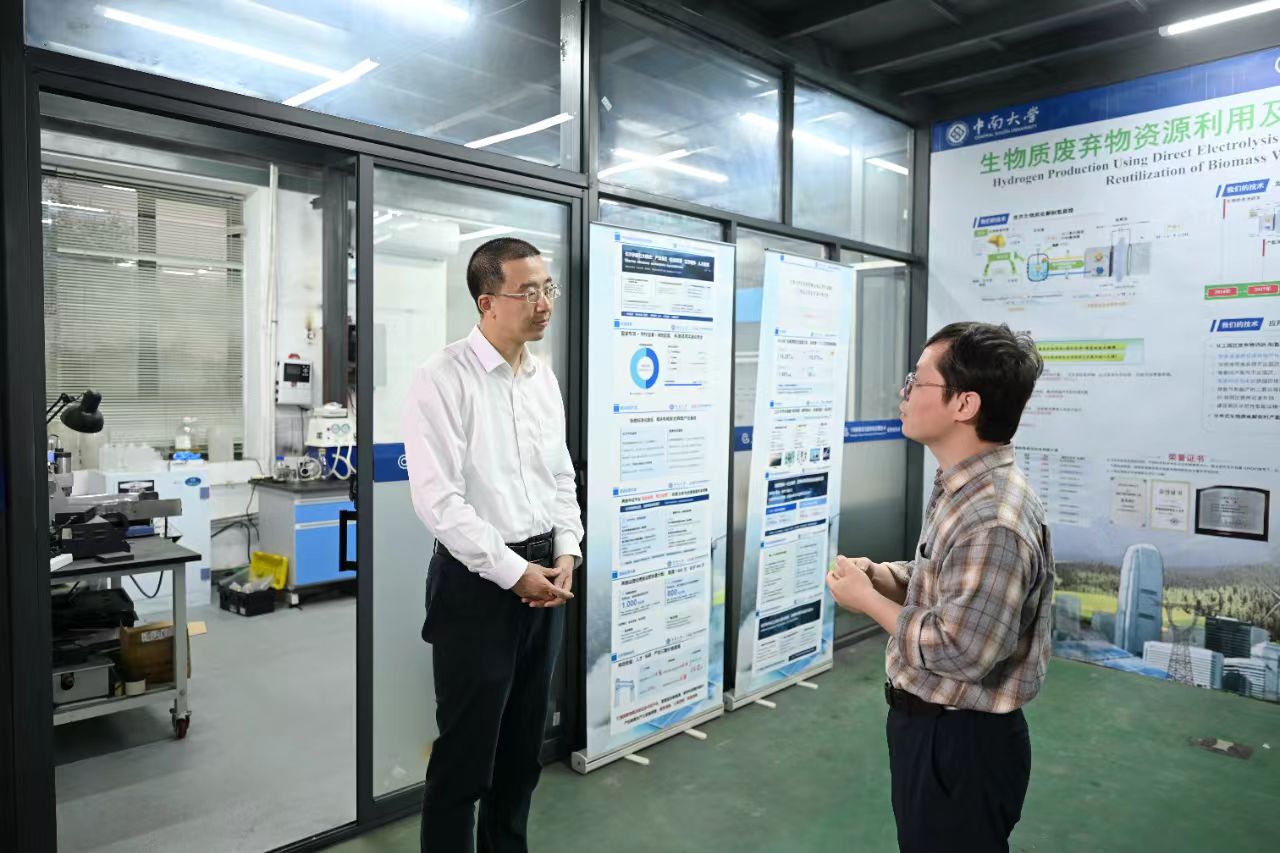 周健调研新区氢能产业发展情况