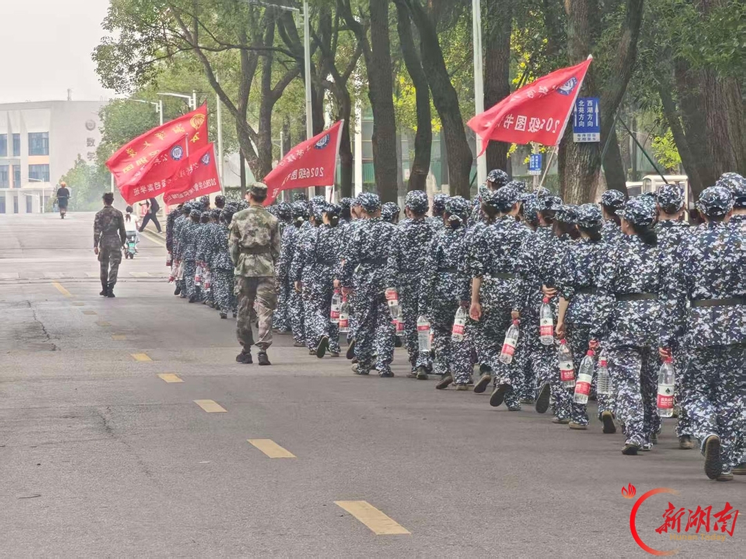 青春正步走丨迷彩青春正当时,二十日征程启新篇
