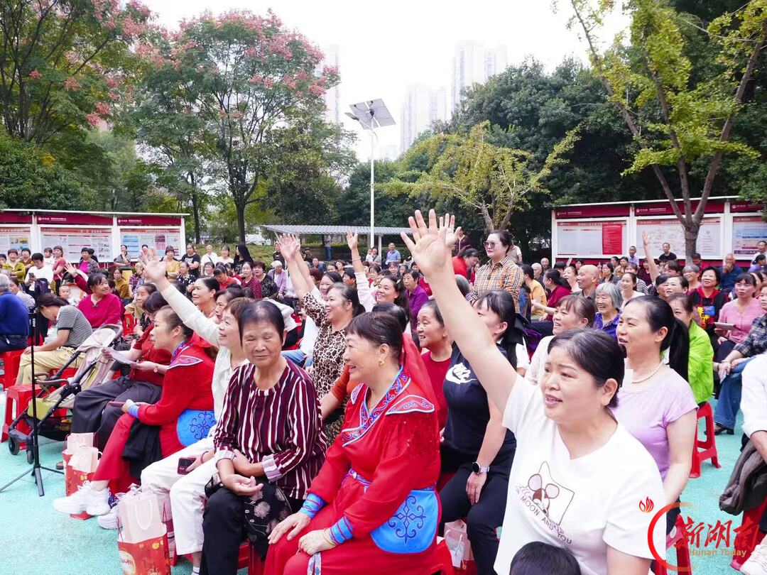 湖南湘江新区雷锋街道和润园社区以党建引领撬动民生大幸福
