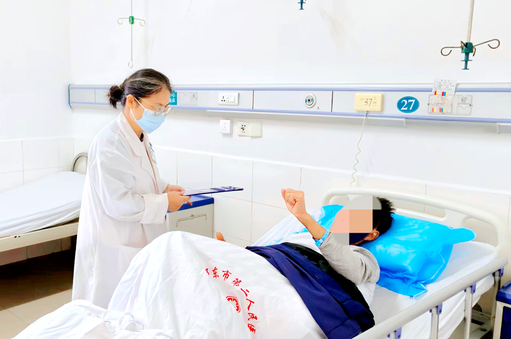 双向转诊无缝衔接,邵东卒中患者家门口安心康复