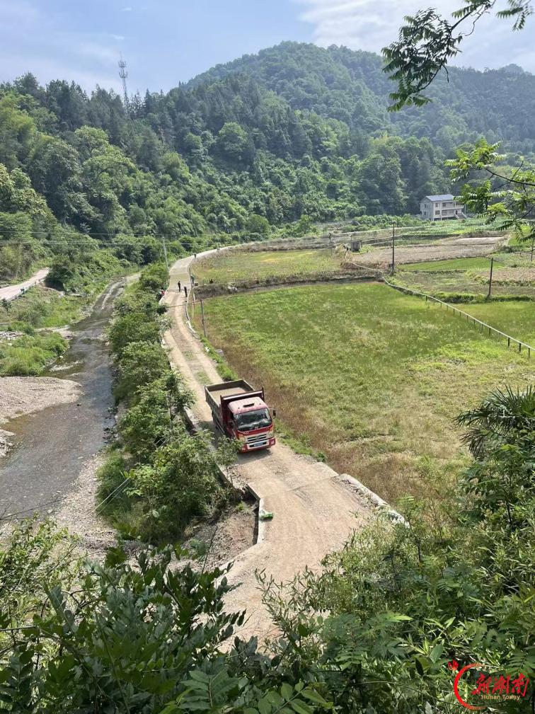 庙王山的“水涨虾跃”——沅陵县国库集中支付核算中心驻村工作队的故事