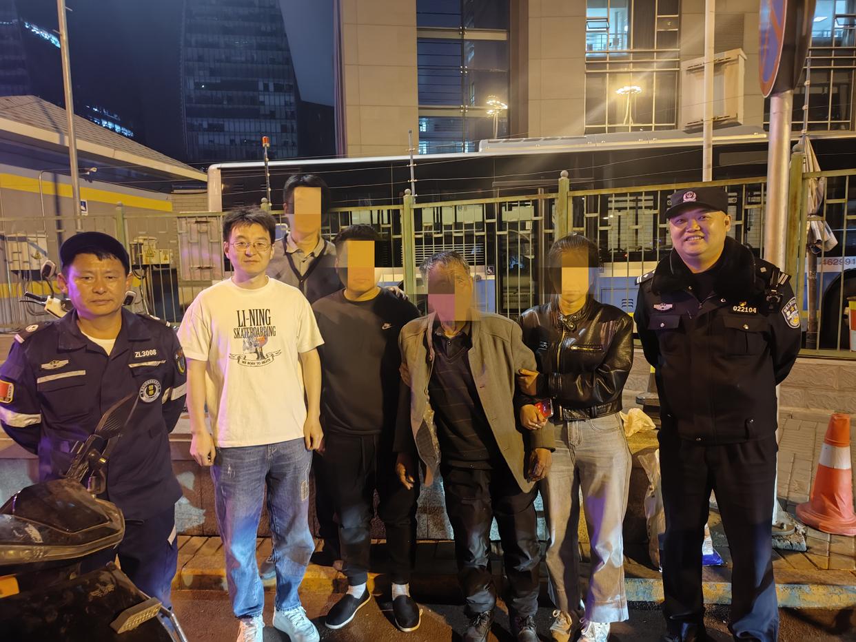 “有你们,我爸从月球回家了”:北京志援10年找回千余名走失老人