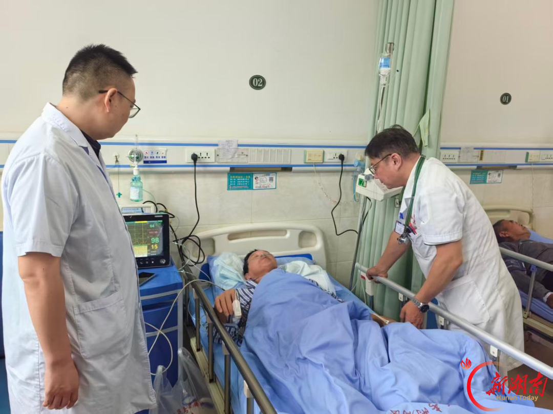半月保守治疗不见效，岳阳患者慕名到益阳医专附属医院，一项置入术解开脑血管“死结”