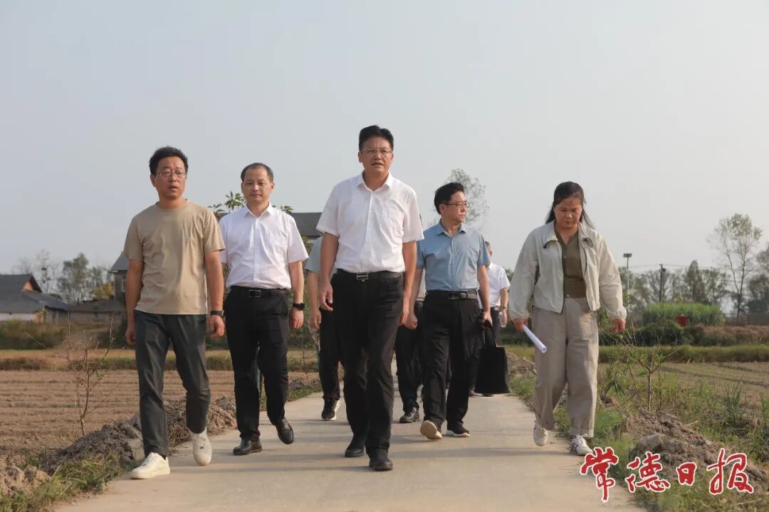 罗毅君在桃源县宣讲市第九次党代会精神并调研