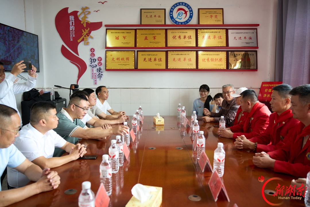 深圳狮子会爱心助学走进耒阳市特殊教育学校