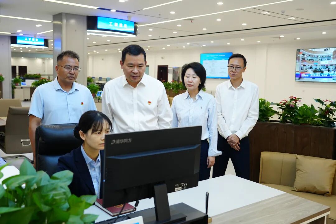 三个大抓开新局 攻坚突围奋力拼㉒|开创数字经济建设新局面——访市数据局党组书记、局长张远红
