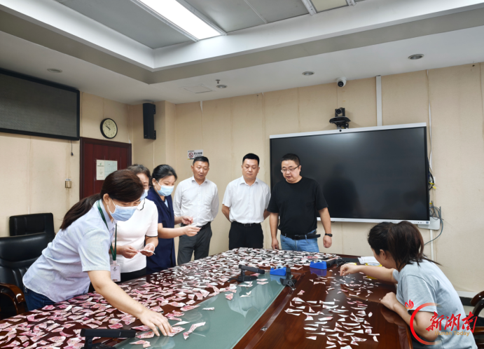 碎币拼初心 金融暖民心——邮储银行株洲市分行携手人行助力客户兑换特残币