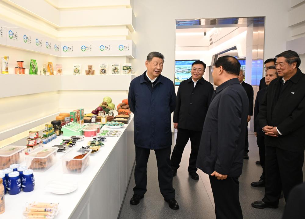 习近平在内蒙古乌兰察布考察
