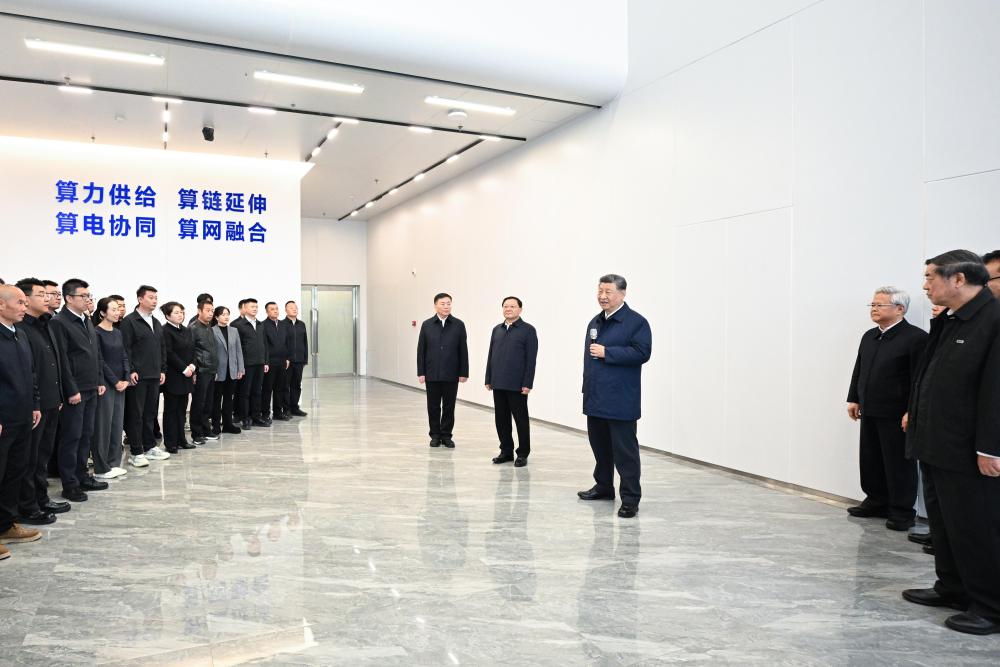 习近平在内蒙古乌兰察布考察