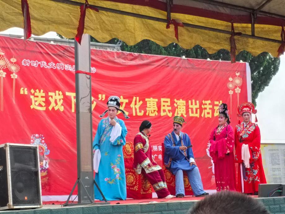 邵阳县双江村举办重阳节主题活动弘扬孝老爱亲传统美德