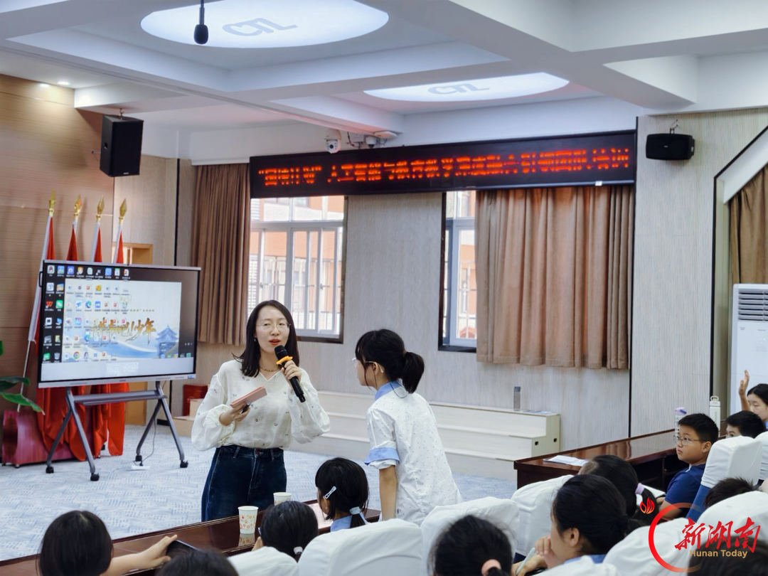 共赏中式建筑之美，长塘里小学家长课堂厚植文化自信