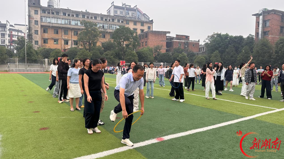 益阳市石码头小学:燃动金秋逐梦赛场 普特融合润泽童心