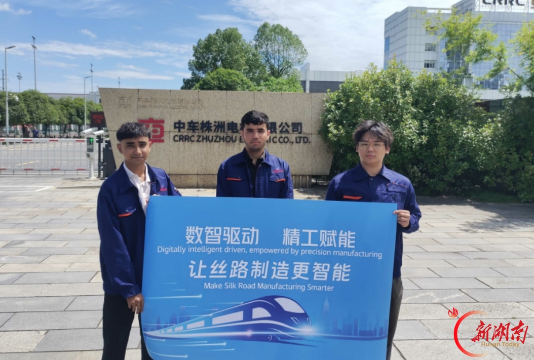 跨国组队同台竞技 湖南化工职业技术大学斩获世赛国际组银、铜两项奖牌