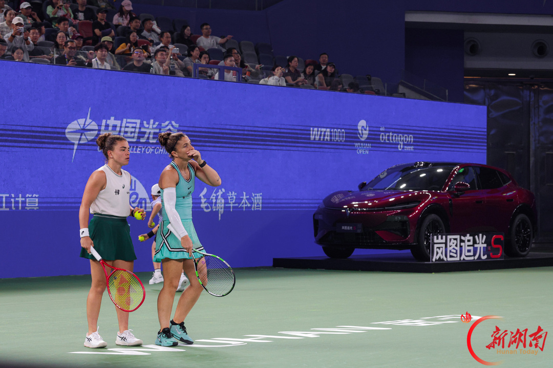 2026 武网|女单、女双四强全部出炉!斯瓦泰克迎来“波兰德比” 奥斯塔彭科对决励志黑马