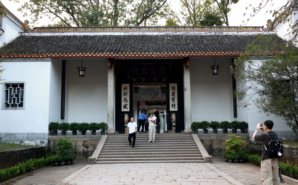 镜观中国丨千年岳麓 百年湖大 何以常新