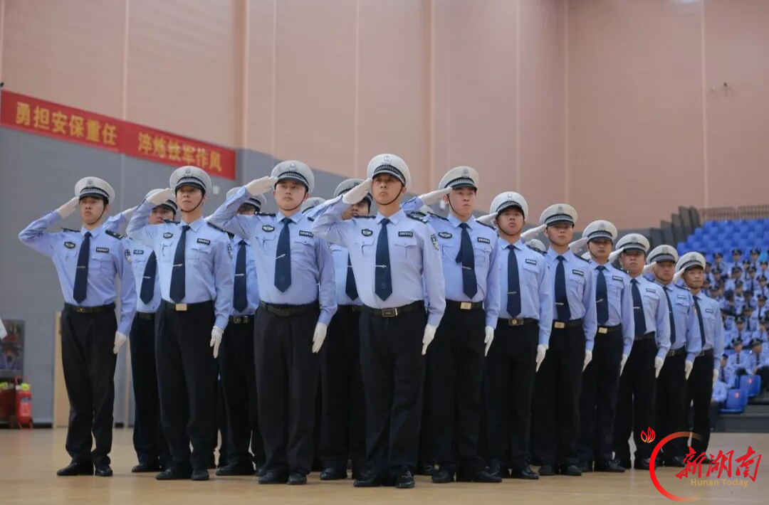 张家界公安举行第十一届全省民族运动会安保动员大会暨队列会操