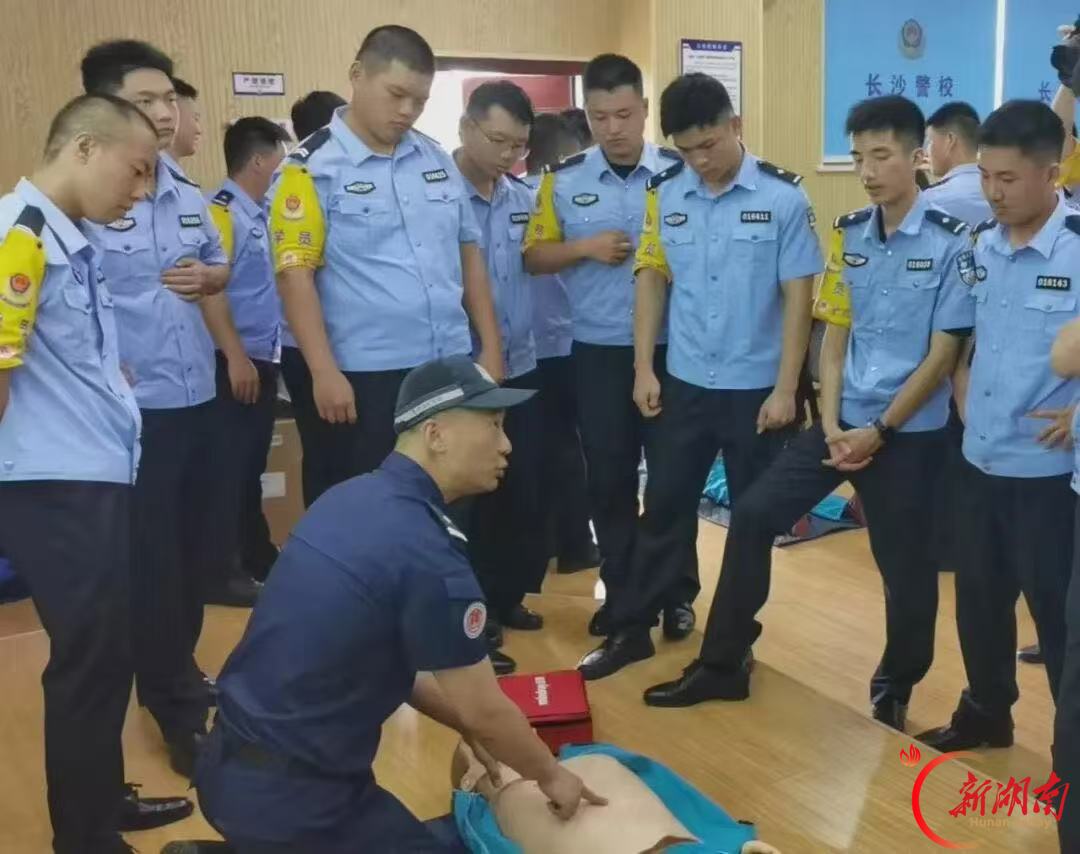 生死12分钟,司机从死神手中被救回!长沙警民接力成功救援背后,是偶然还是必然?