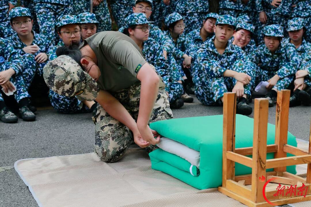 青春正步走|淬材砺志,严暖同行
