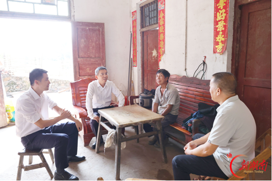 永州经开区：汤小兵到宁远县杨柳田村调研乡村振兴驻村帮扶工作