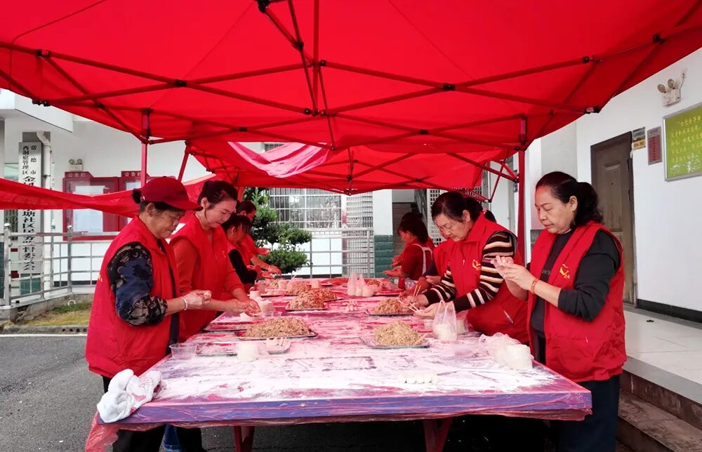 西洞庭管理区连续13年举办爱老敬老活动