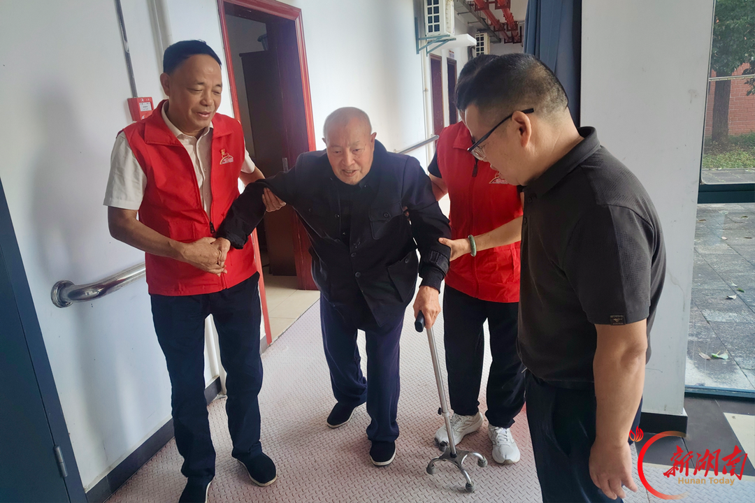 浏阳永安:情暖重阳节,敬老爱老行