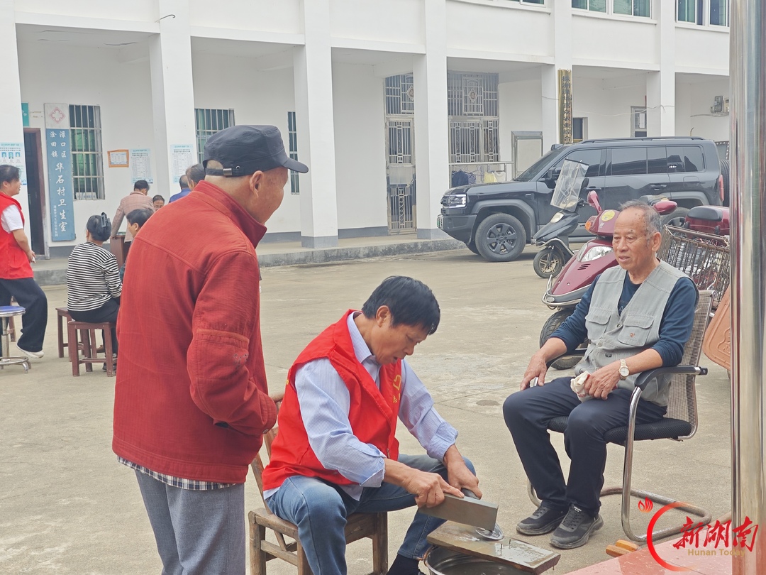 渌口区淦田镇党群阵地多点开花欢度重阳