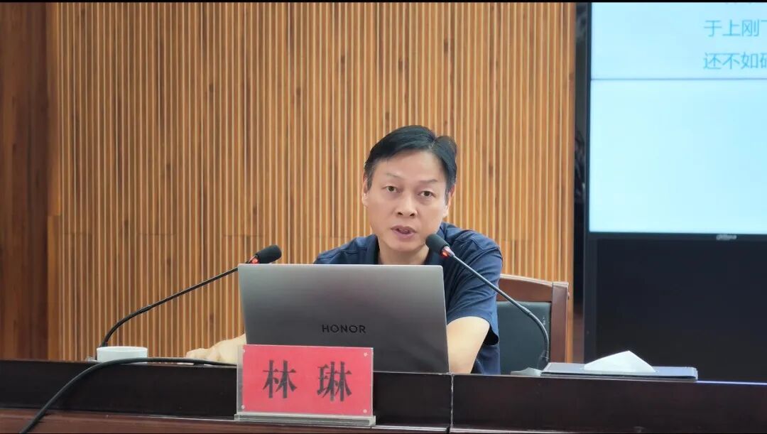 湘潭市住建局第三期“干部能力提升课堂”开讲