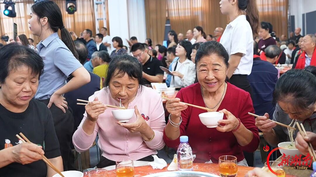 平江有百岁老人75人,最年长者106岁
