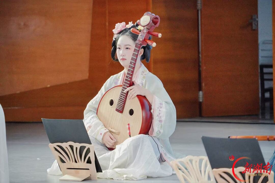 击筑而歌!两岸学子齐聚中南大学沉浸式体验汉代礼乐
