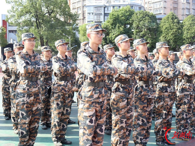 青春正步走|棍声起处,是我们拔节的声音