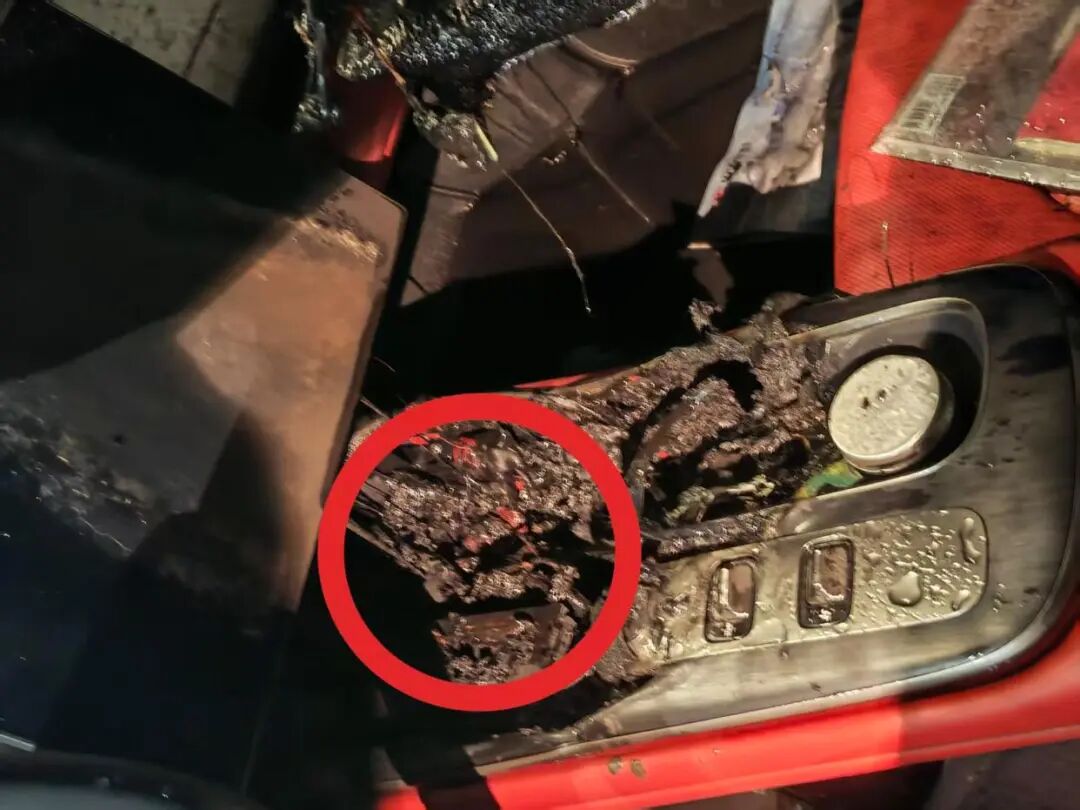 岳阳司机赶紧自查!一张卡,烧毁一辆车!快转给家里人