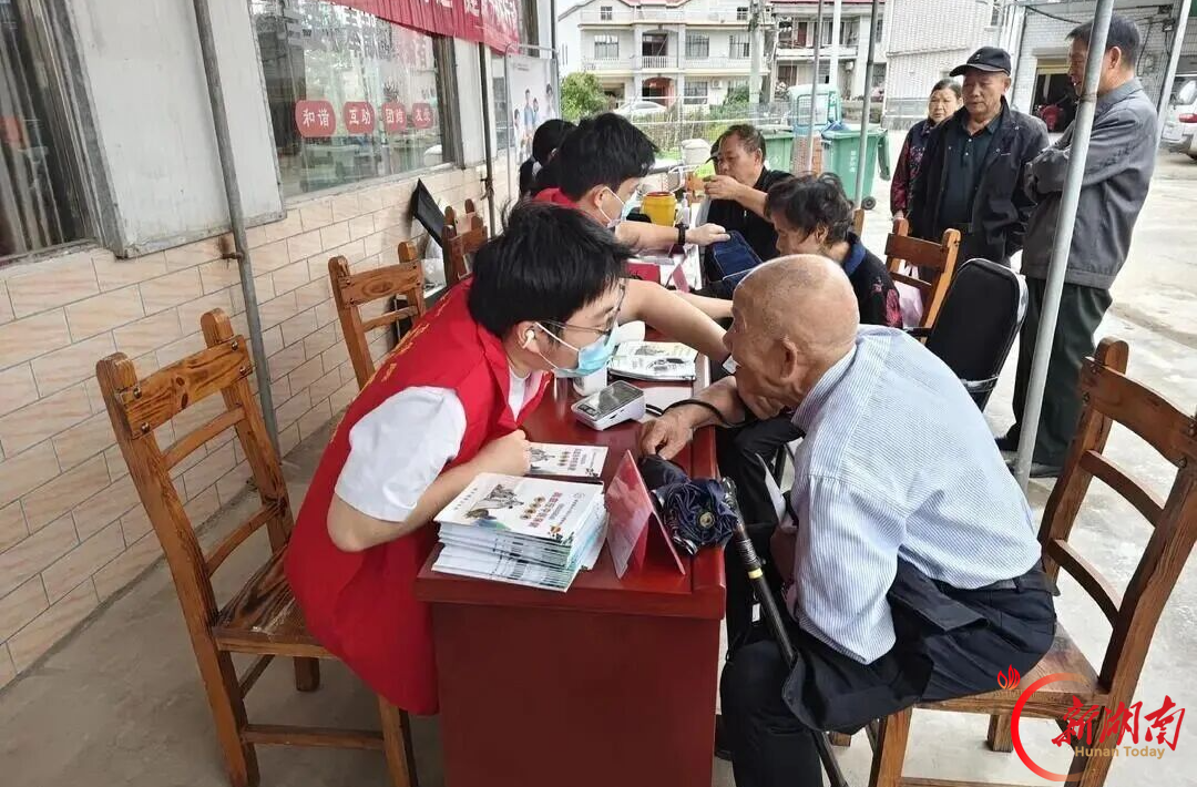 连续9年办敬老宴！屈子祠镇双楚村重阳节里喜添“养老新阵地”