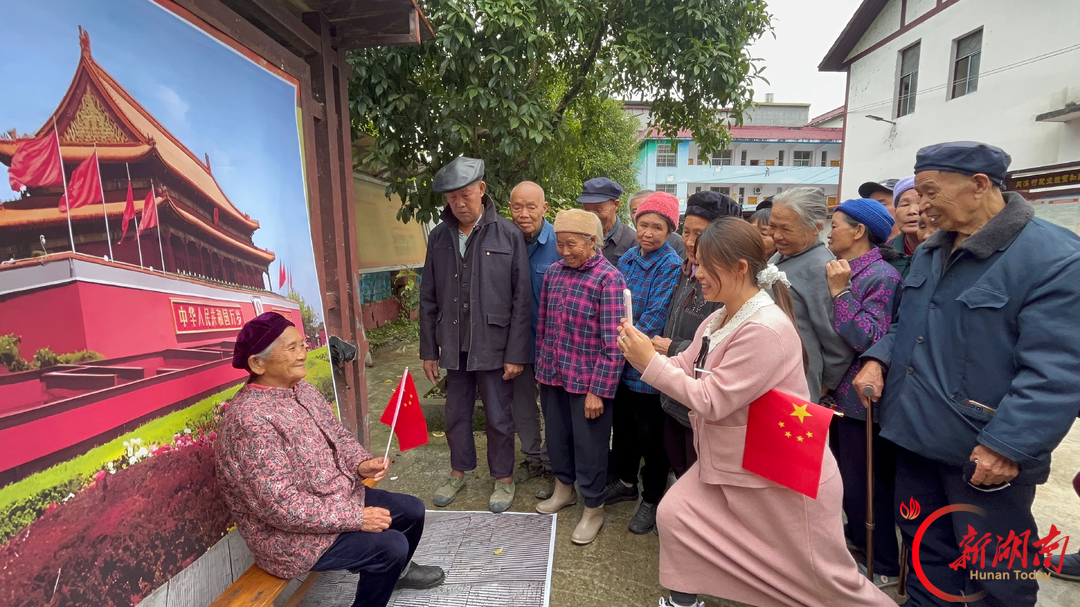 一村一场活动、一村一顿团圆饭！这个乡的重阳宴好热闹~