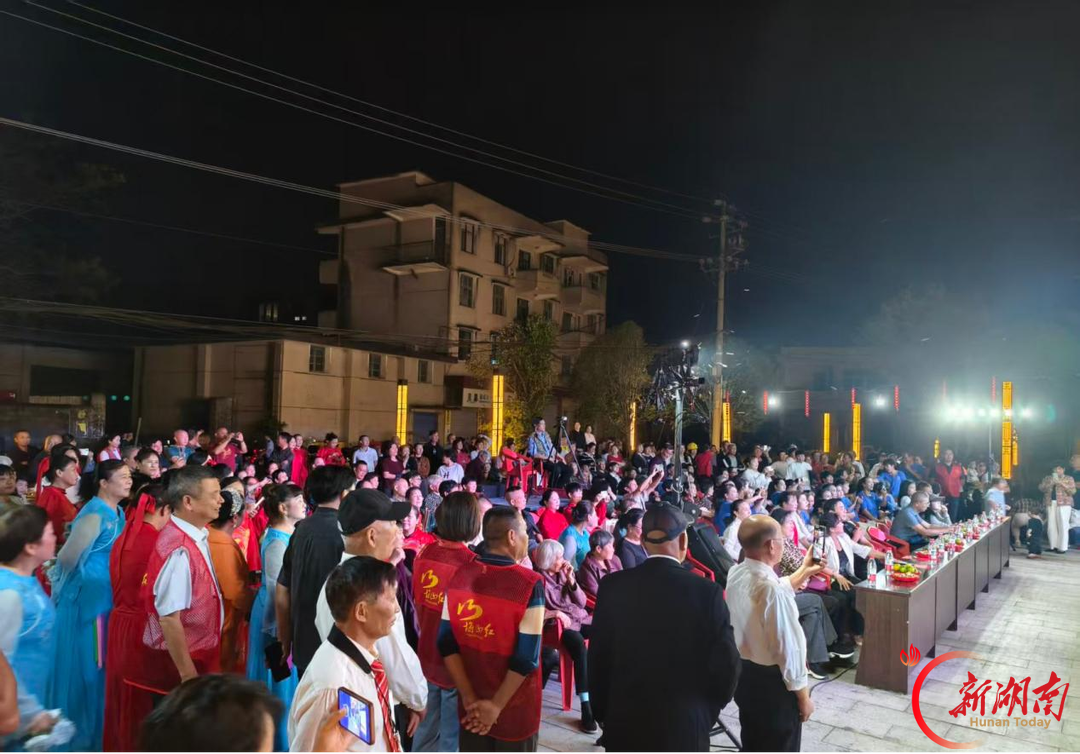 安化县：重阳映桑榆 志愿暖人心
