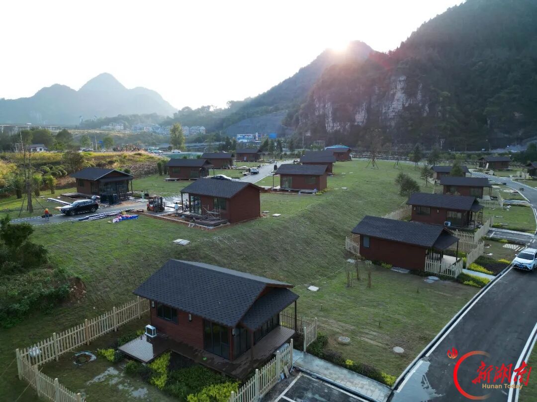 中湘智建金鳞甲为边城添一处诗意栖居