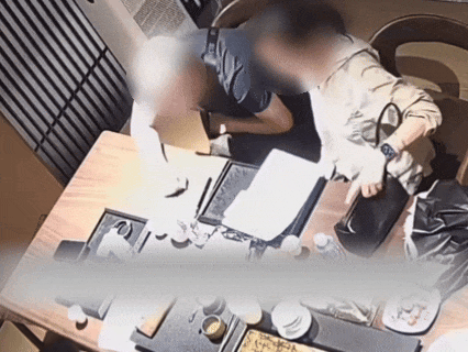 夫妻花67.3万元买两块名表,不挑选不试戴,说不清购买原因,店员果断报警
