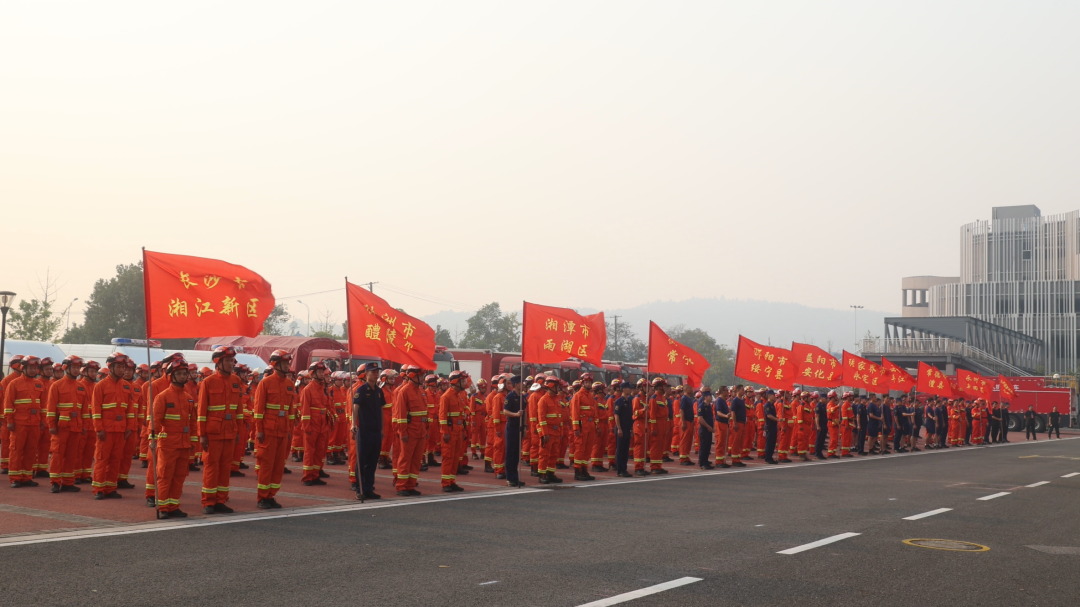 砺兵三湘护青山——2026年湖南省县级森林消防队伍扑救能力实训实测拉练纪实