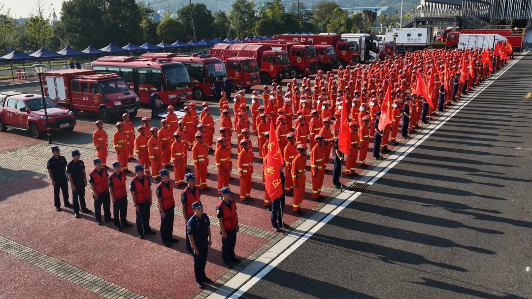 砺兵三湘护青山——2026年湖南省县级森林消防队伍扑救能力实训实测拉练纪实