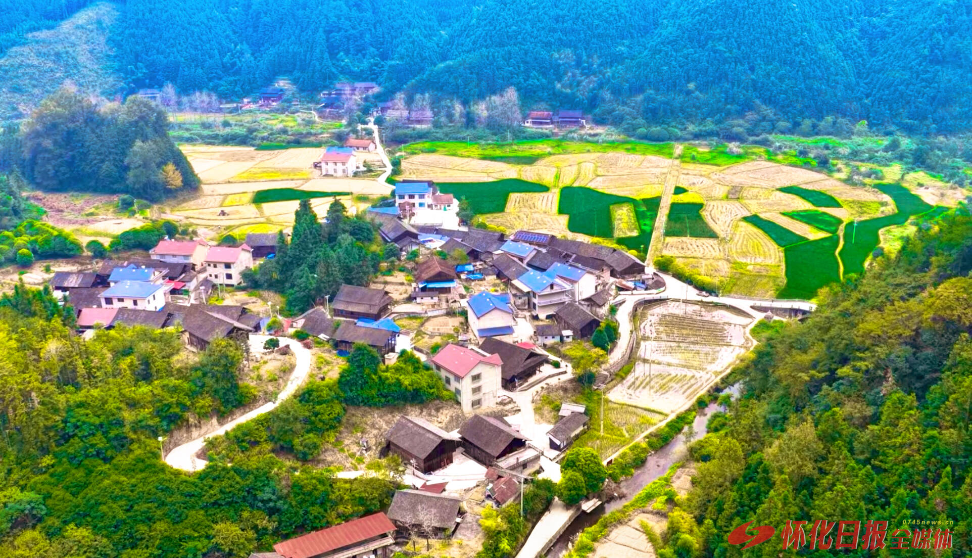 战地烽烟铸丰碑 苗侗福地焕新颜