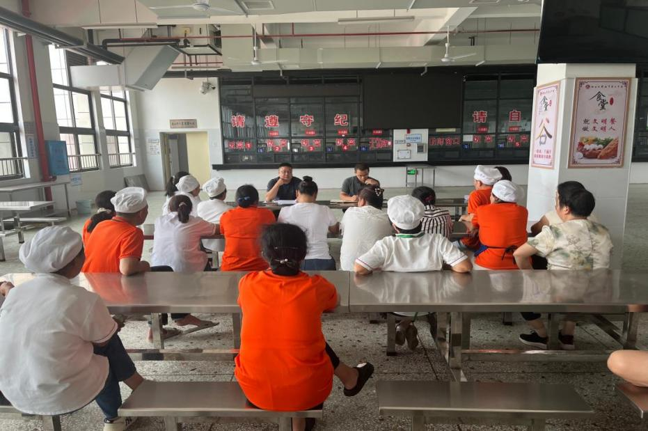 衡阳市六中：严守食品安全底线 筑牢校园防护屏障