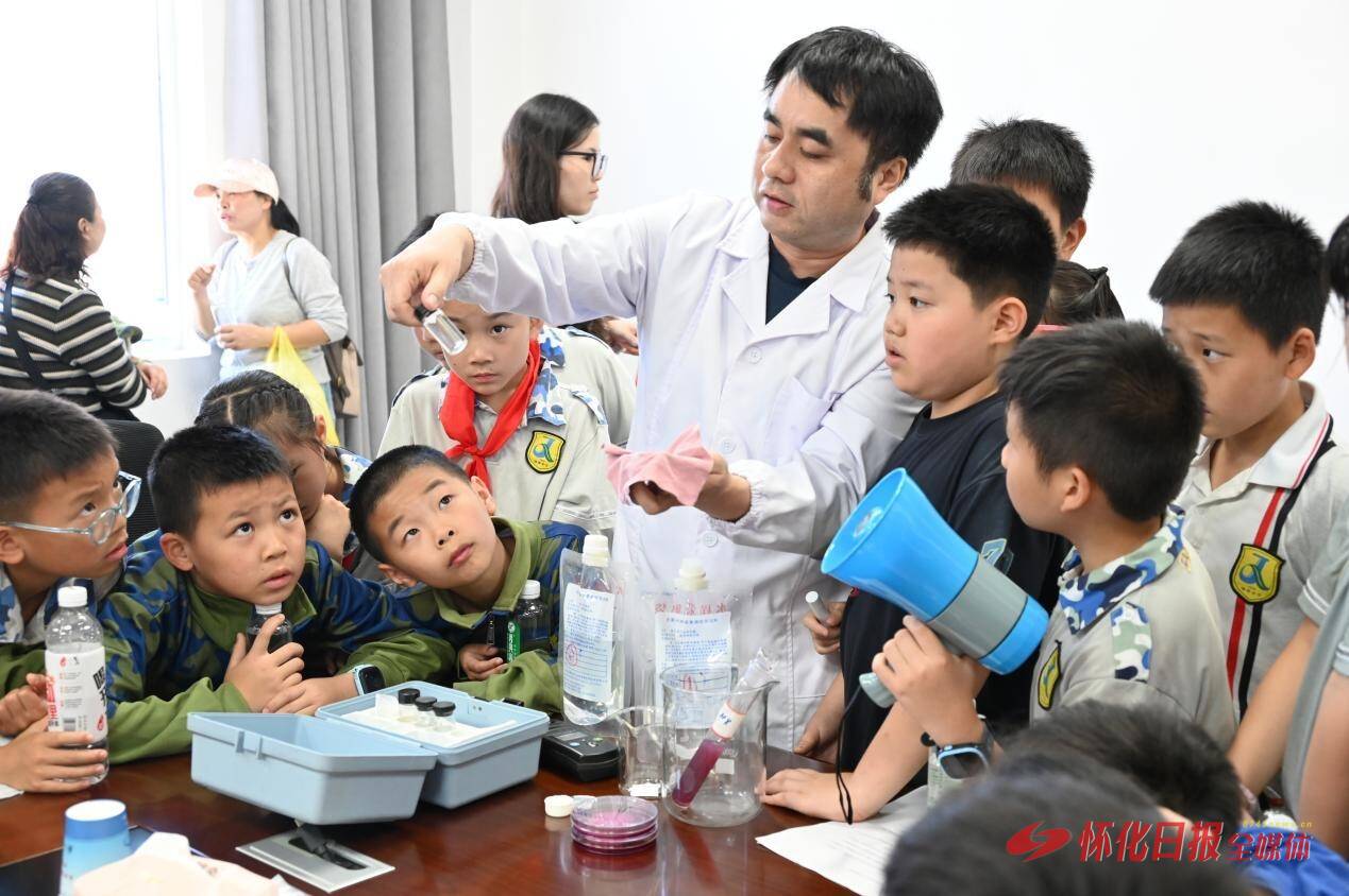 一泓清水如何来?这场水厂开放日探寻净水密码
